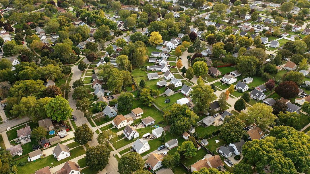 A Birdseye view of a nice neighborhood with homes for sale